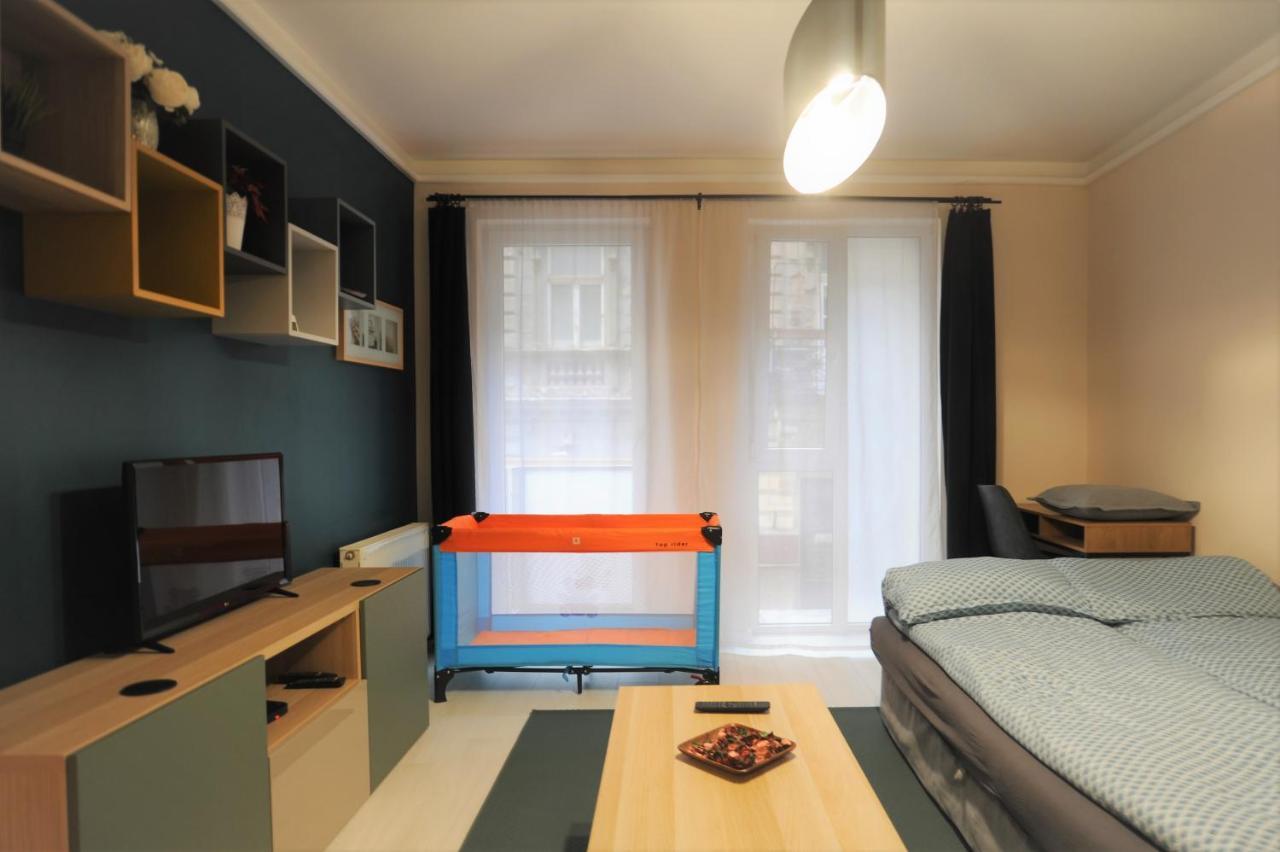 Lovely Apartment In The Heart Of บูดาเปสต์ ภายนอก รูปภาพ