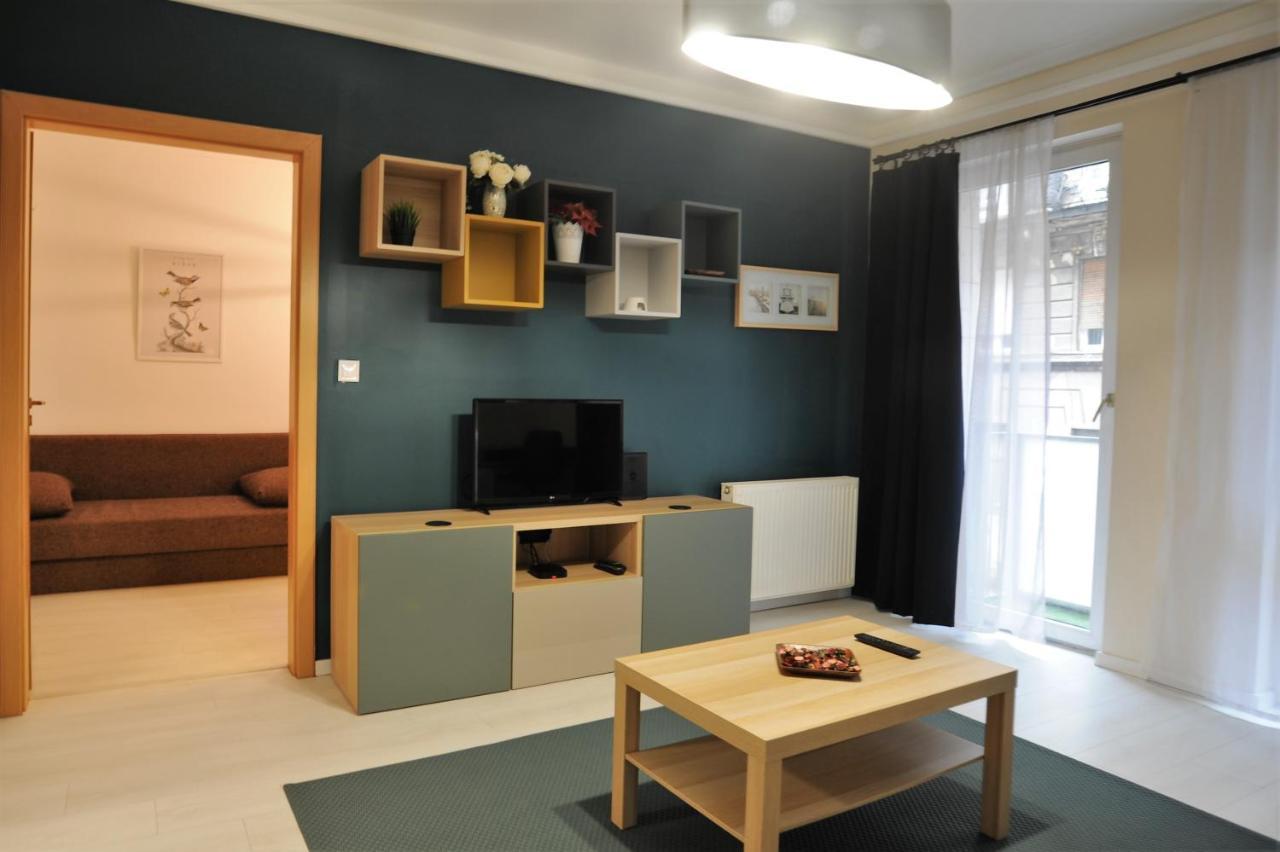 Lovely Apartment In The Heart Of บูดาเปสต์ ภายนอก รูปภาพ