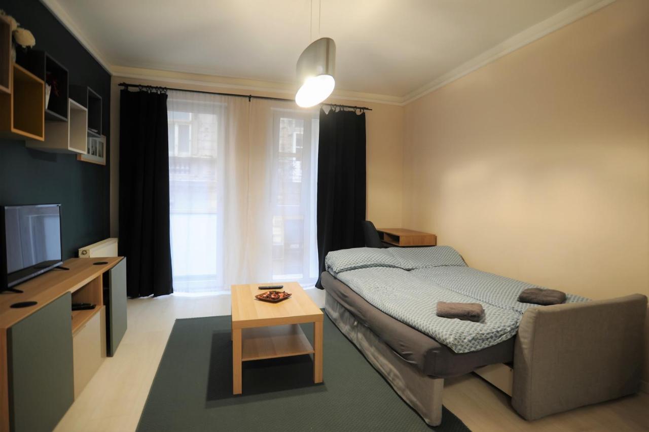 Lovely Apartment In The Heart Of บูดาเปสต์ ภายนอก รูปภาพ